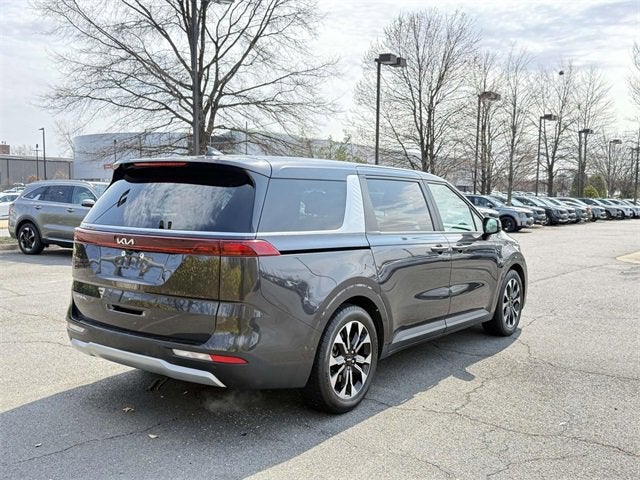 2024 Kia Carnival EX