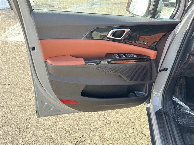 2024 Kia Carnival SX