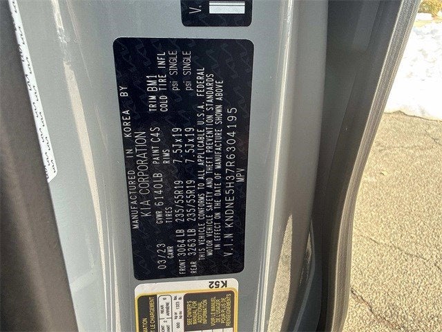 2024 Kia Carnival SX