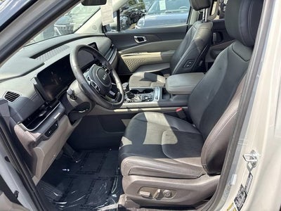 2025 Kia Carnival SX