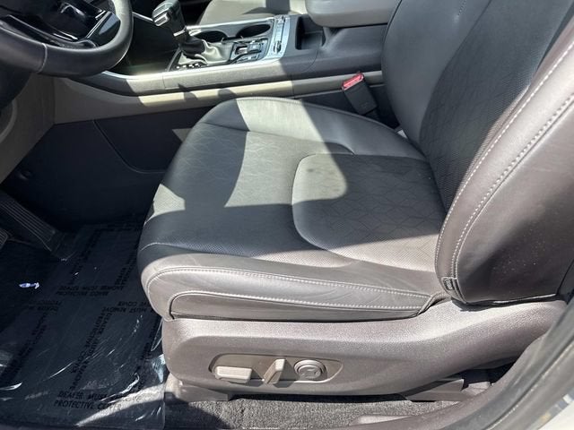 2025 Kia Carnival SX