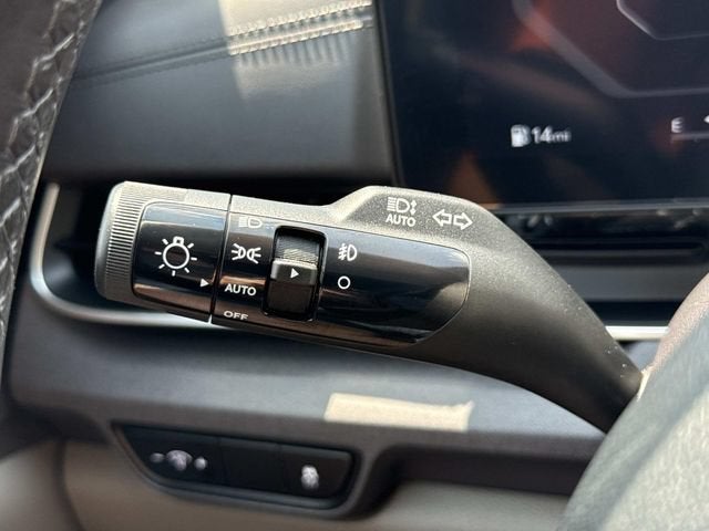 2025 Kia Carnival SX