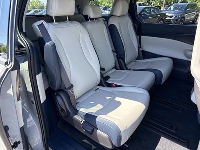 2025 Kia Carnival SX
