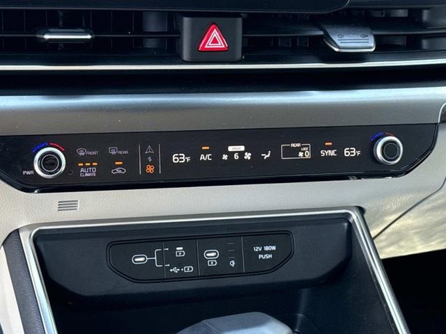 2025 Kia Carnival SX