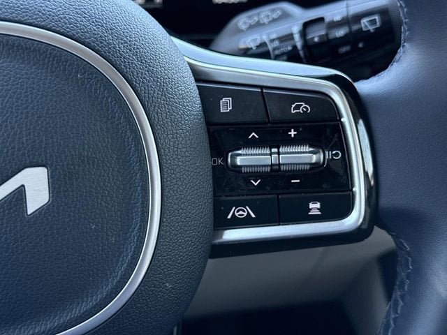 2025 Kia Carnival SX