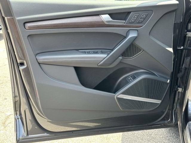 2023 Audi Q5 e 55 Premium Plus