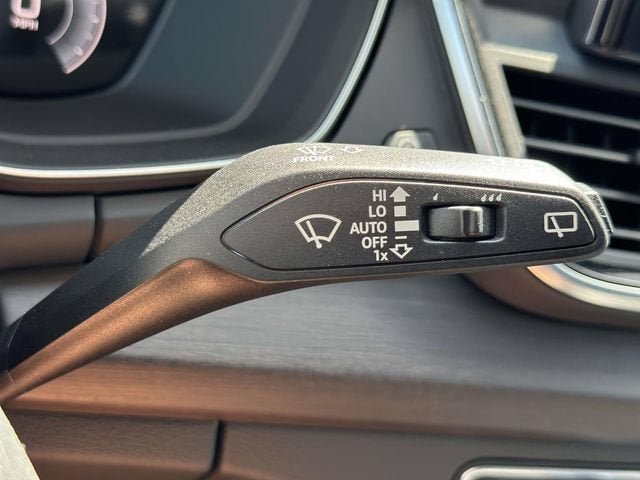 2023 Audi Q5 e 55 Premium Plus