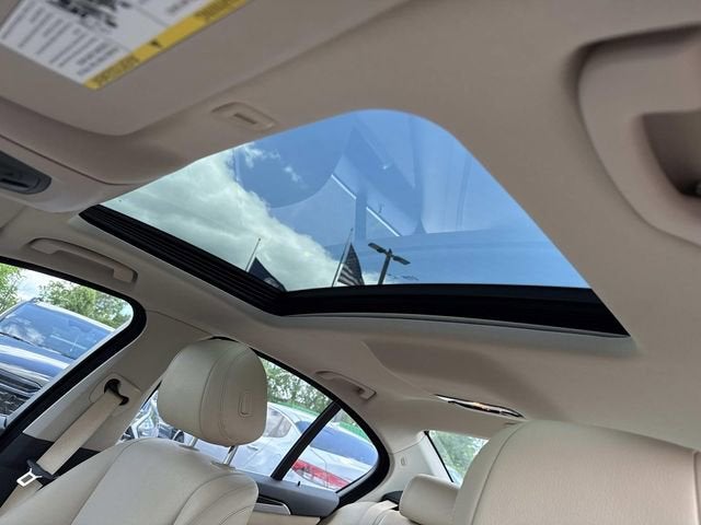 2016 BMW 5 Series 528i