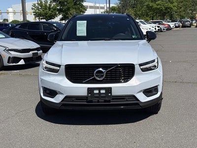 2020 Volvo XC40 R-Design