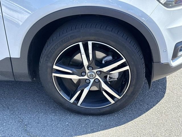 2020 Volvo XC40 R-Design