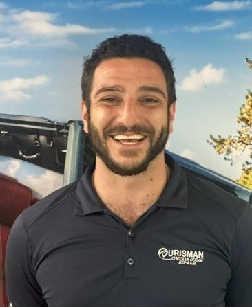 Kam Nezhad